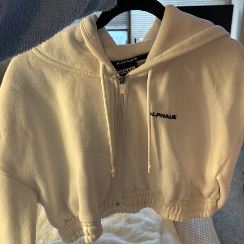 Alphalete crop zip up